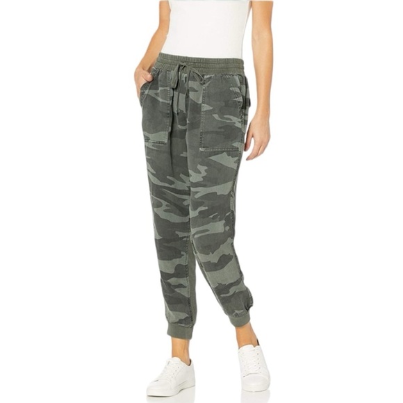 Splendid Pants - Splendid Woven Camo Green Lightweight Jogger Pants Size Large